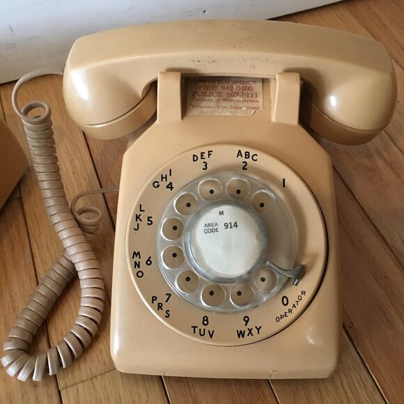 Vintage Rotary Phone - Picture 1 of 7